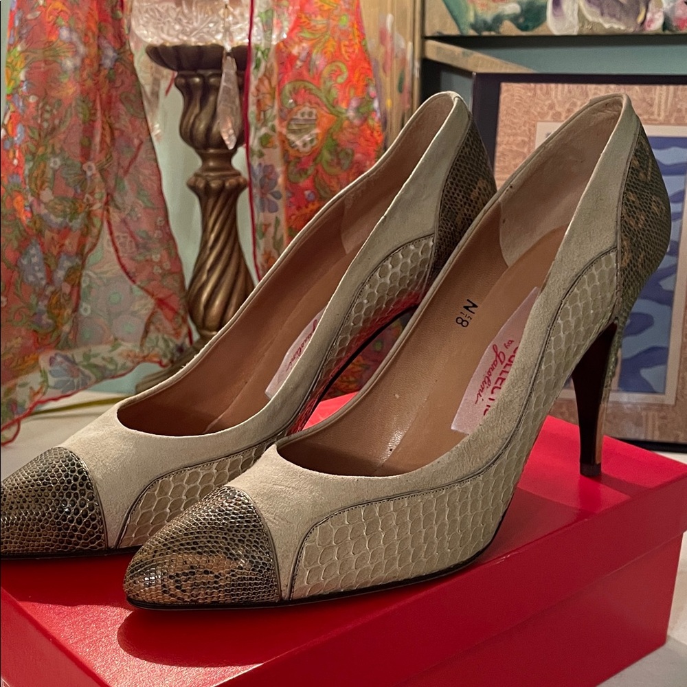 Vintage High Heels Stiletto Shoes 8.5 N Beige Suede Taupe Snake Skin Italy